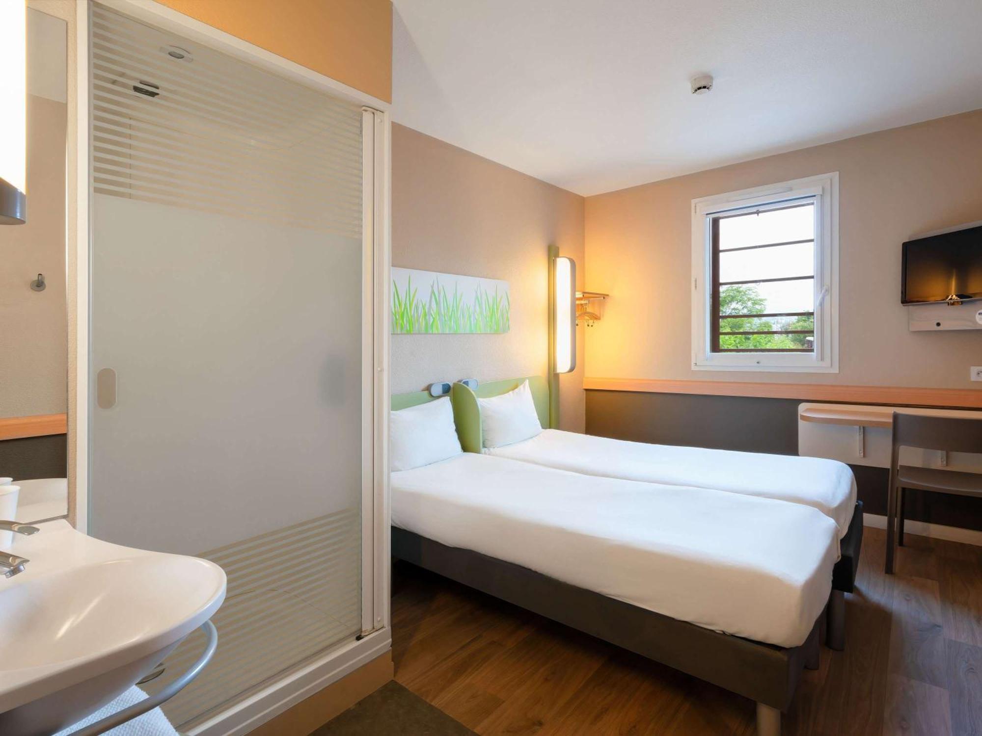Hotel Ibis Budget Cadarache 2*